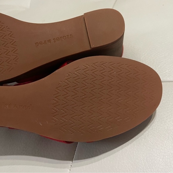 Violet & Red Evita Stitchfix wedge perforated sandals size 8.5 red brand new - Picture 10 of 11